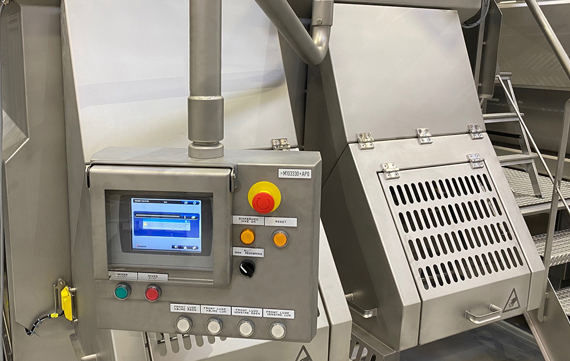 SOFTMix Vacuum Pivoting digital operator panel mounted on a swivel arm