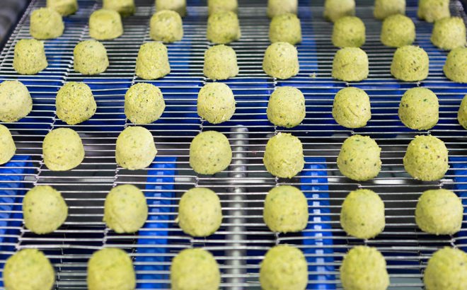 RevoPortioner - portioning plant-based products such as falafel