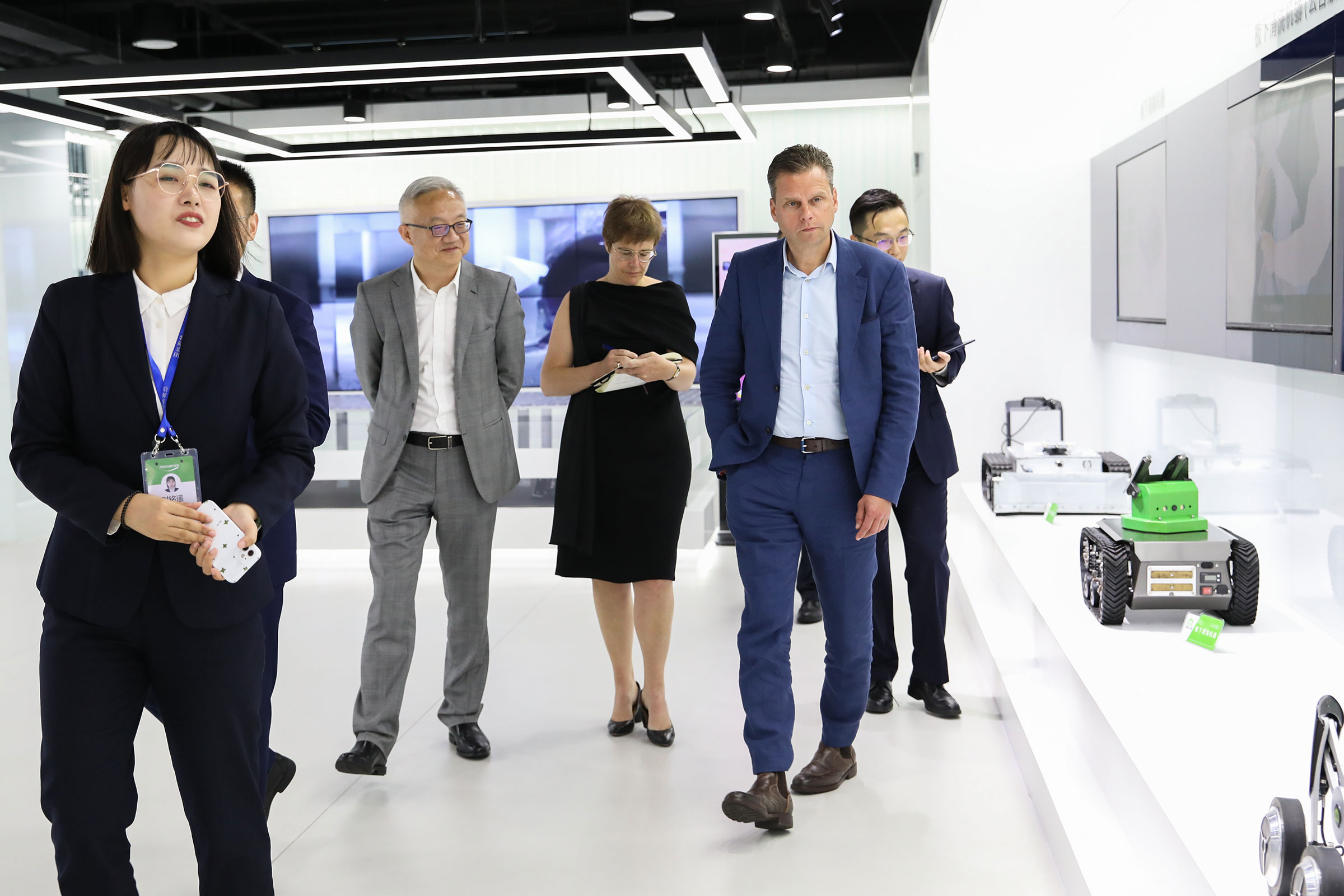 Muyuan China Signing 3