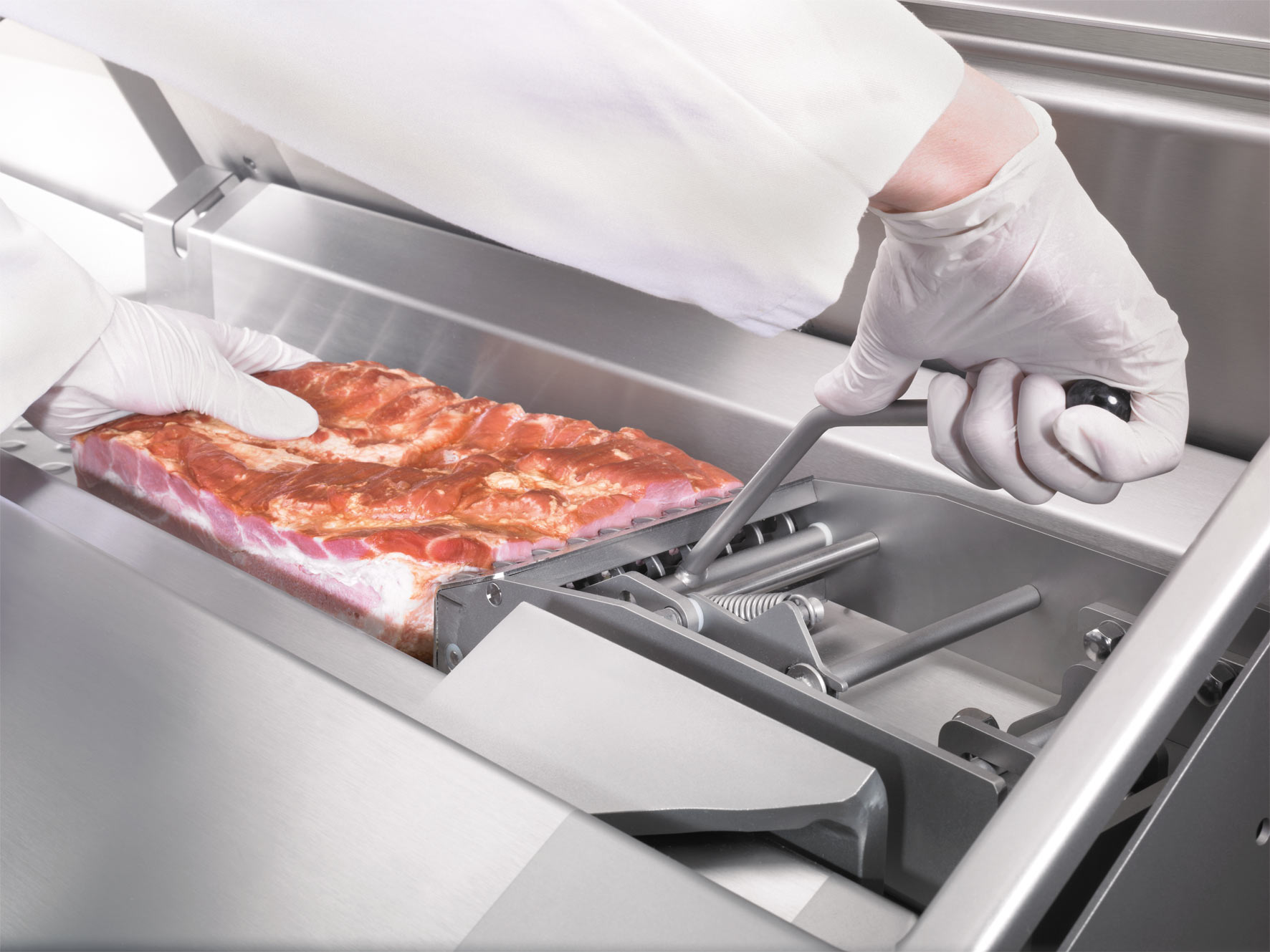 Lion Bacon Slicing Portioning Machine With Product
